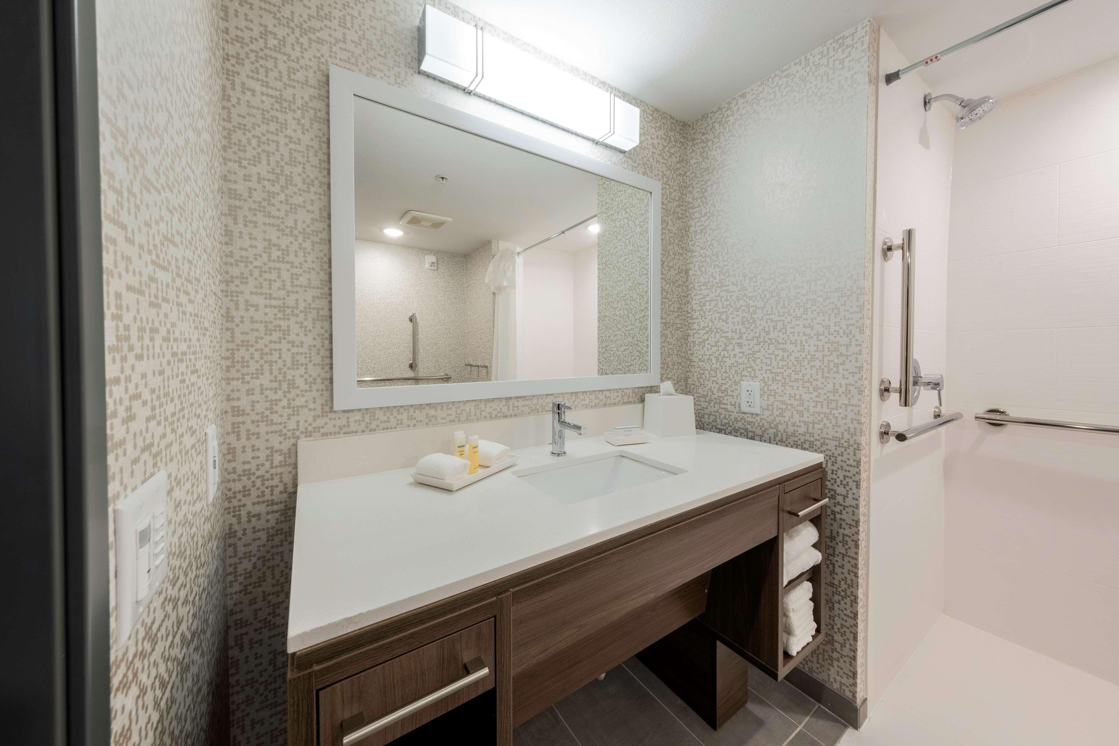 Home2 Suites By Hilton Portland Hillsboro Exterior photo